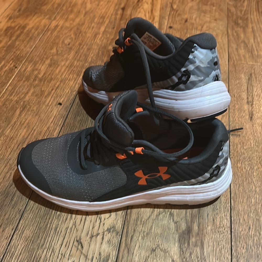 Under Armour Charcoal and orange sneakers